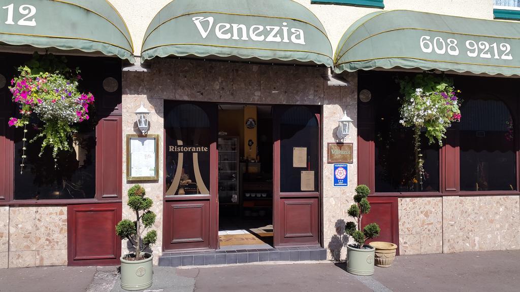 Villa Venezia Биркенхед Екстериор снимка